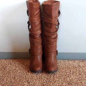 Brown High Heel Boots, size 9, 3½ inch Heel, stappy detail on the shaft.